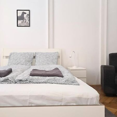 Seventh Sense Apartment Budapest Exterior foto